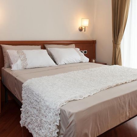 Residenza Il Parco 3 Apartman Róma Kültér fotó